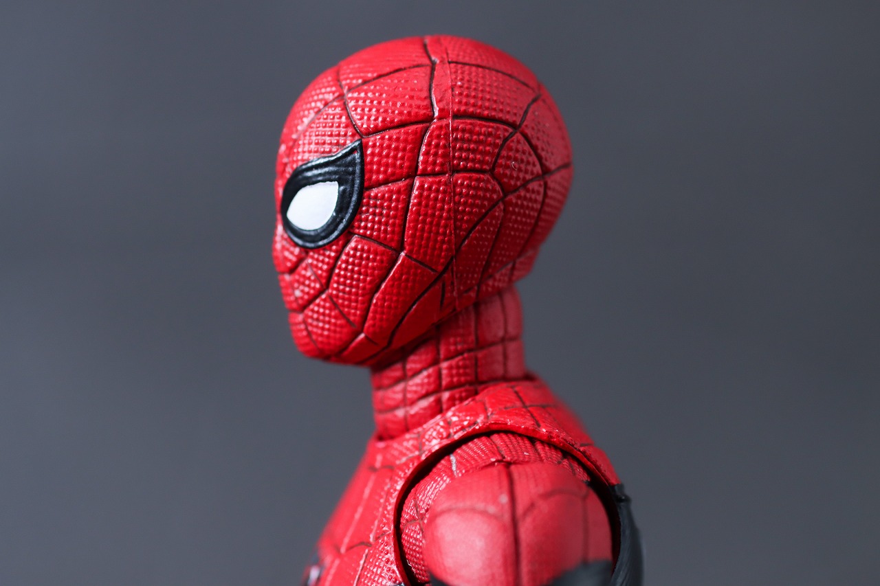 MAFEX　スパイダーマン アップグレードスーツ（ノー・ウェイ・ホーム）　レビュー　本体