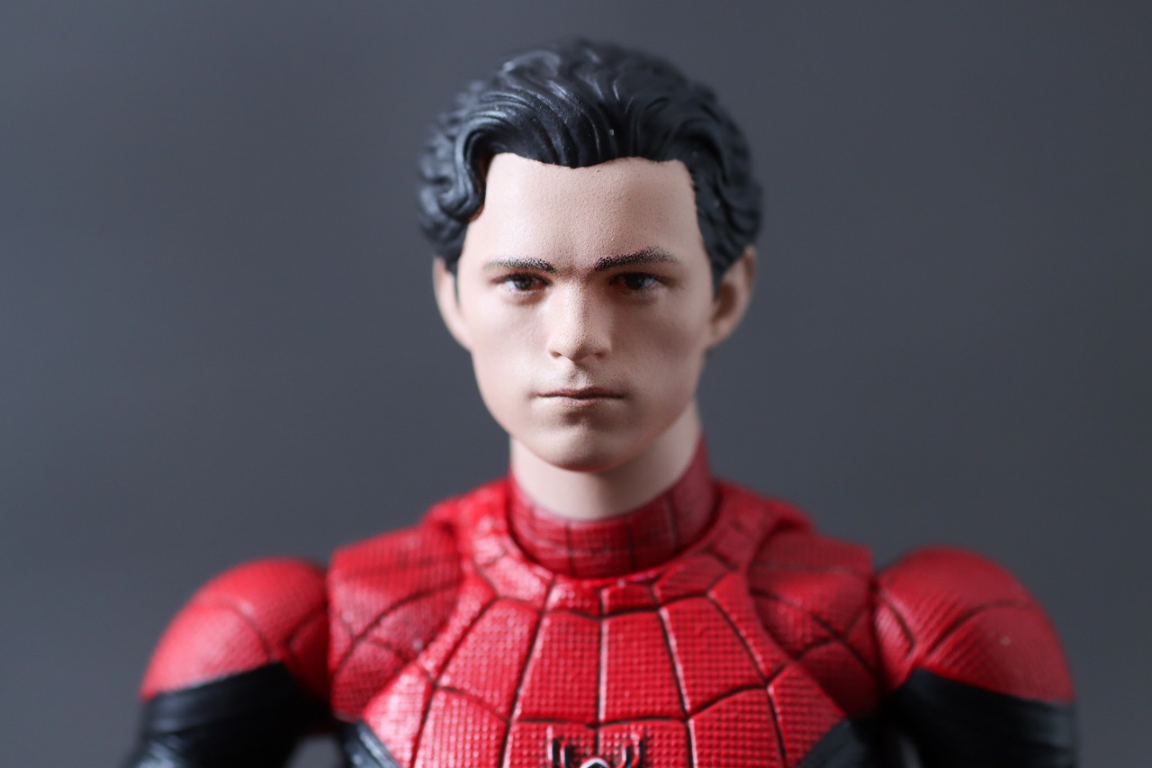 MAFEX　スパイダーマン アップグレードスーツ（ノー・ウェイ・ホーム）　レビュー　付属品　ピーター・パーカーヘッド