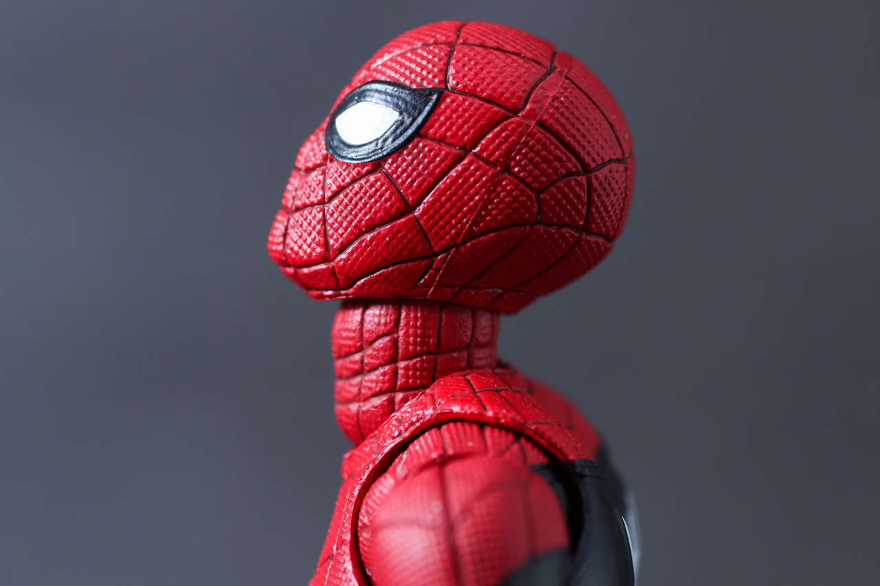 MAFEX　スパイダーマン アップグレードスーツ（ノー・ウェイ・ホーム）　レビュー　可動範囲