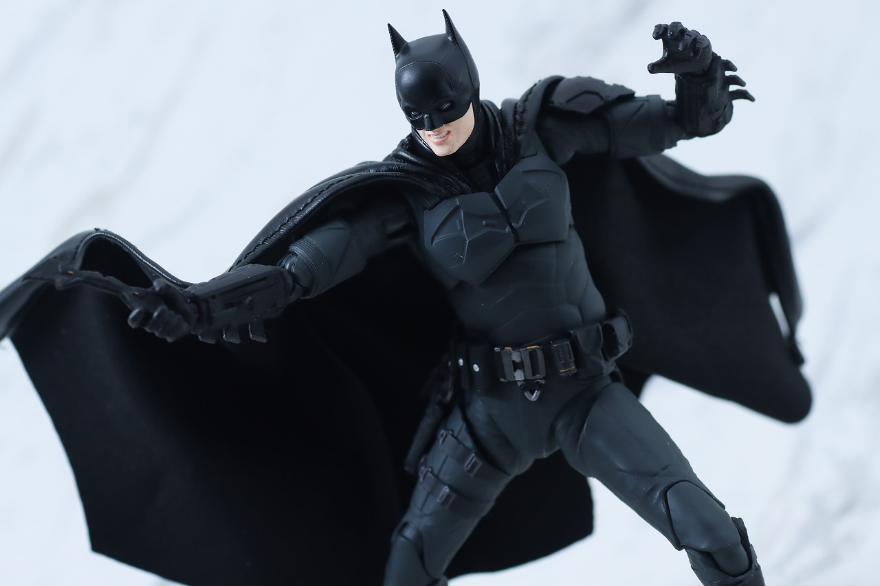 MAFEX　バットマン　ザ・バットマン　レビュー　アクション　