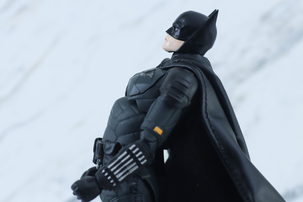 MAFEX　バットマン　ザ・バットマン　レビュー　可動範囲　