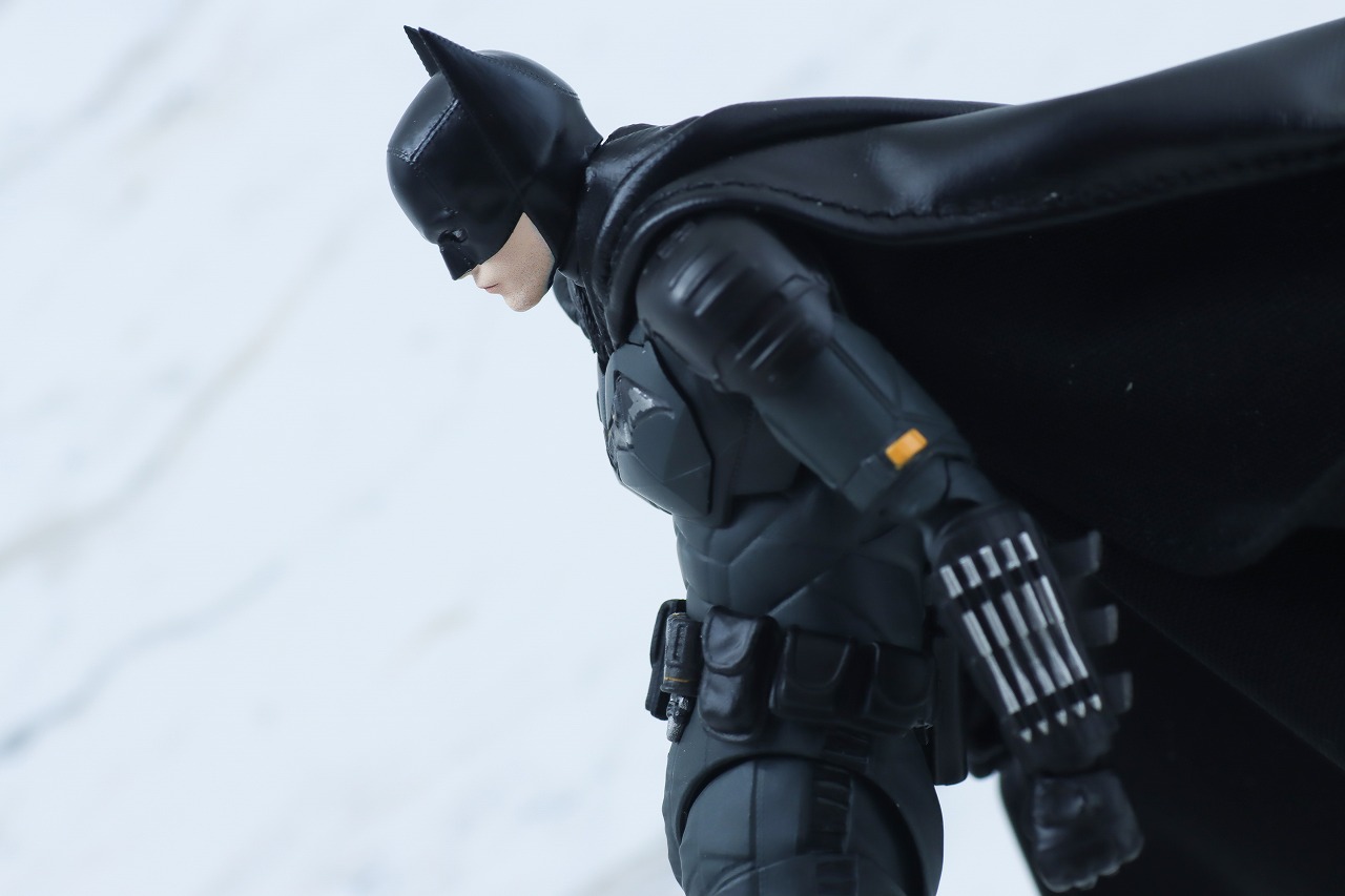 MAFEX　バットマン　ザ・バットマン　レビュー　可動範囲　