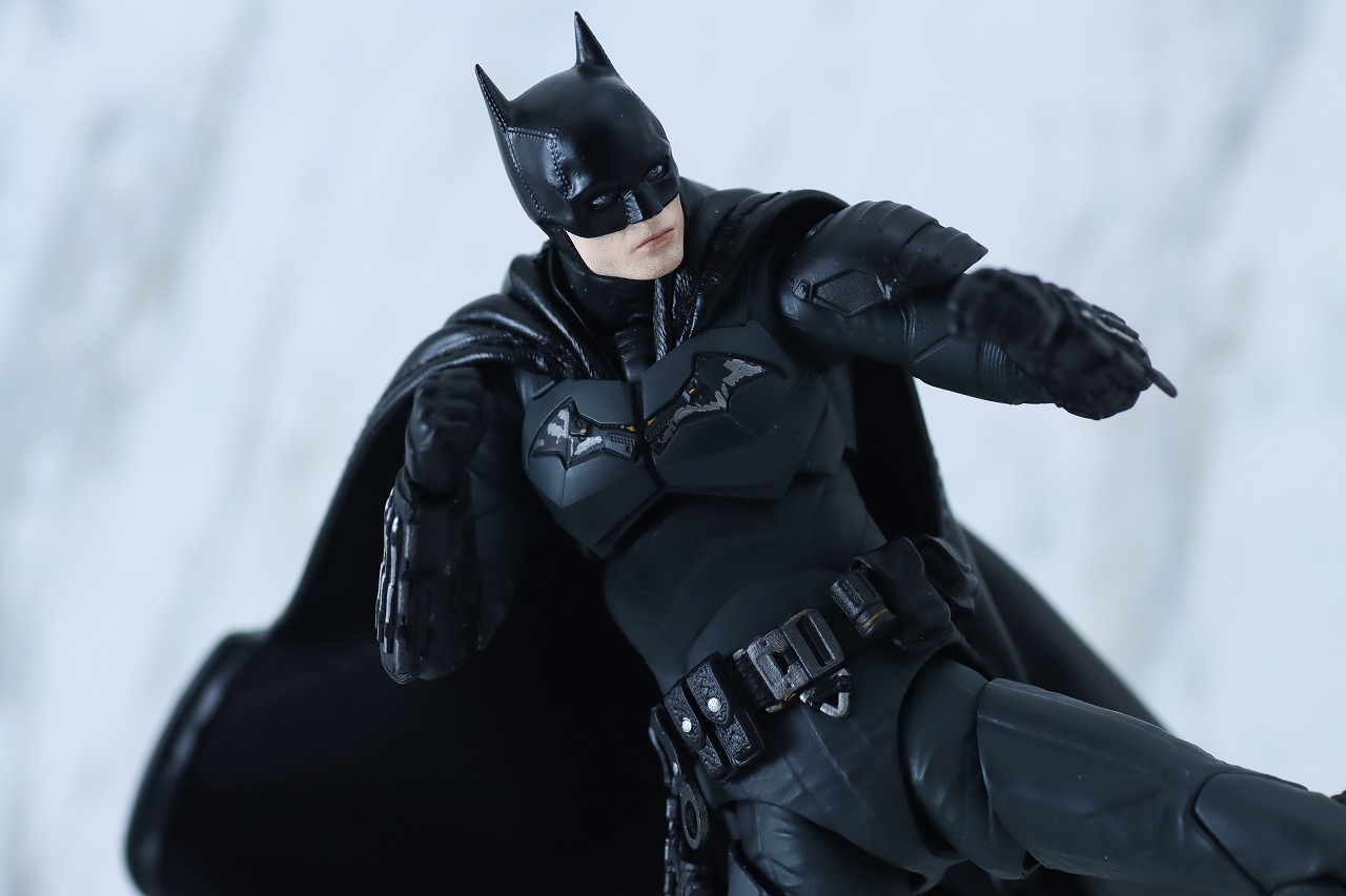 MAFEX　バットマン　ザ・バットマン　レビュー　アクション　