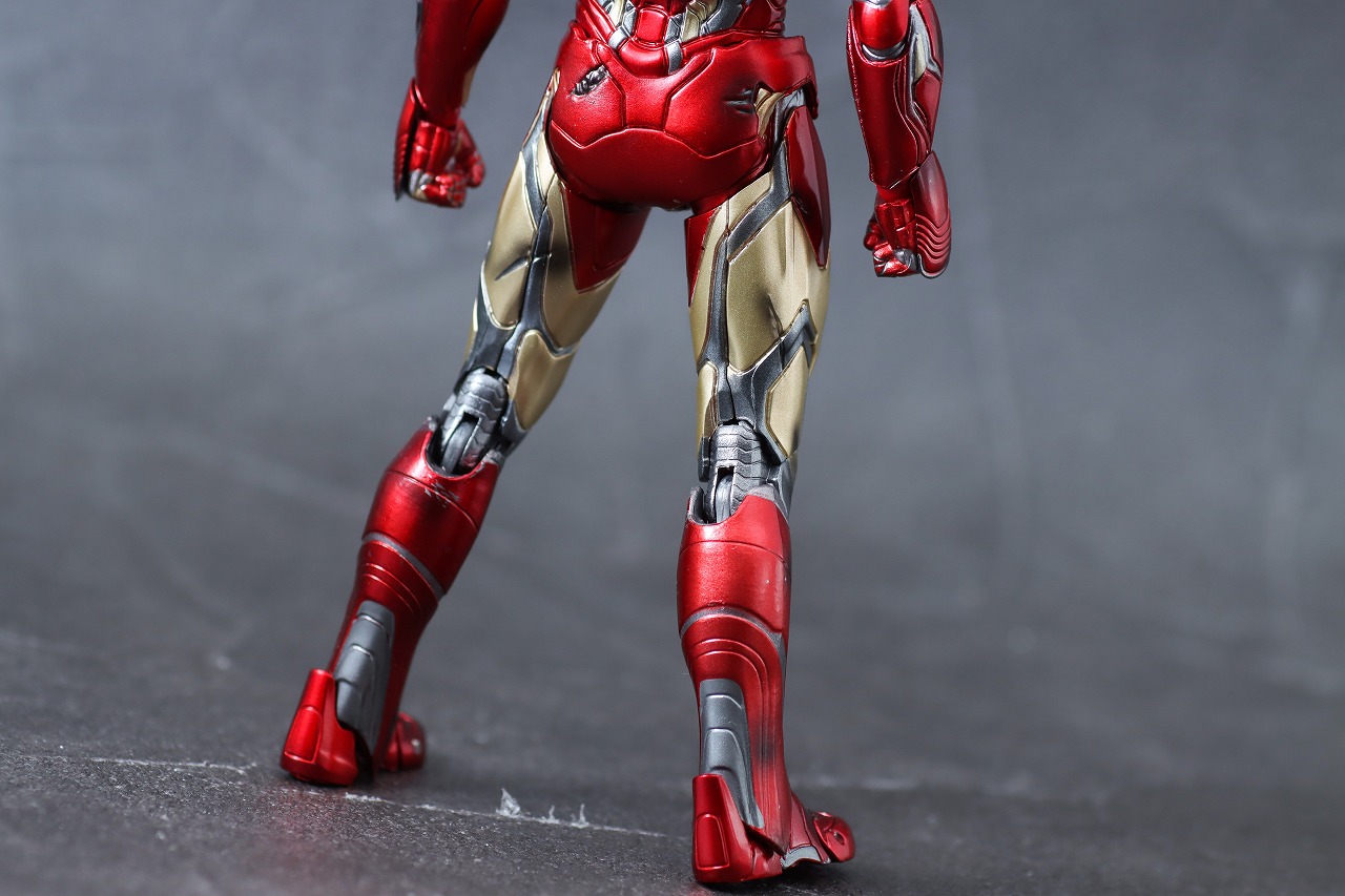 MAFEX　アイアンマン　マーク85　バトルダメージ　レビュー　本体