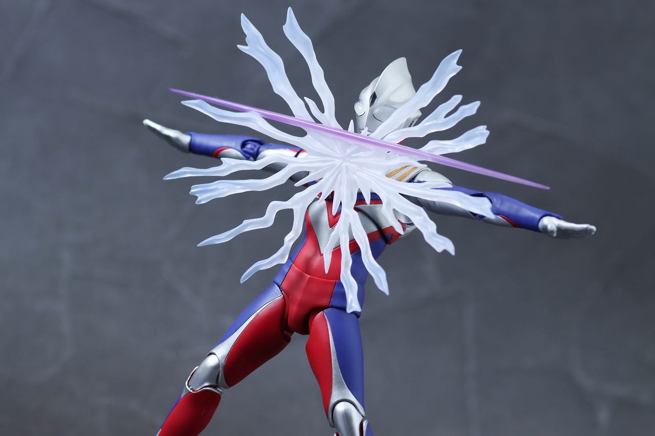 S.H.フィギュアーツ　グリッターティガ　真骨彫製法　レビュー　アクション　ウルトラマンティガ　マルチタイプ