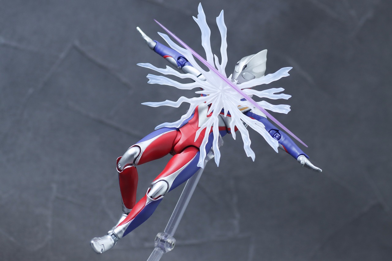 S.H.フィギュアーツ　グリッターティガ　真骨彫製法　レビュー　アクション　ウルトラマンティガ　マルチタイプ