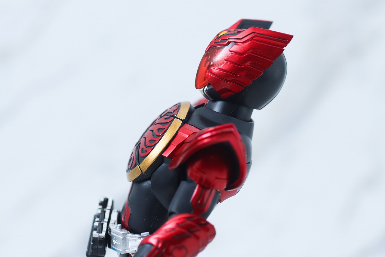 S.H.Figuarts 真骨彫製法　仮面ライダーオーズ タジャドルコンボ 最終回Ver.　レビュー　可動範囲