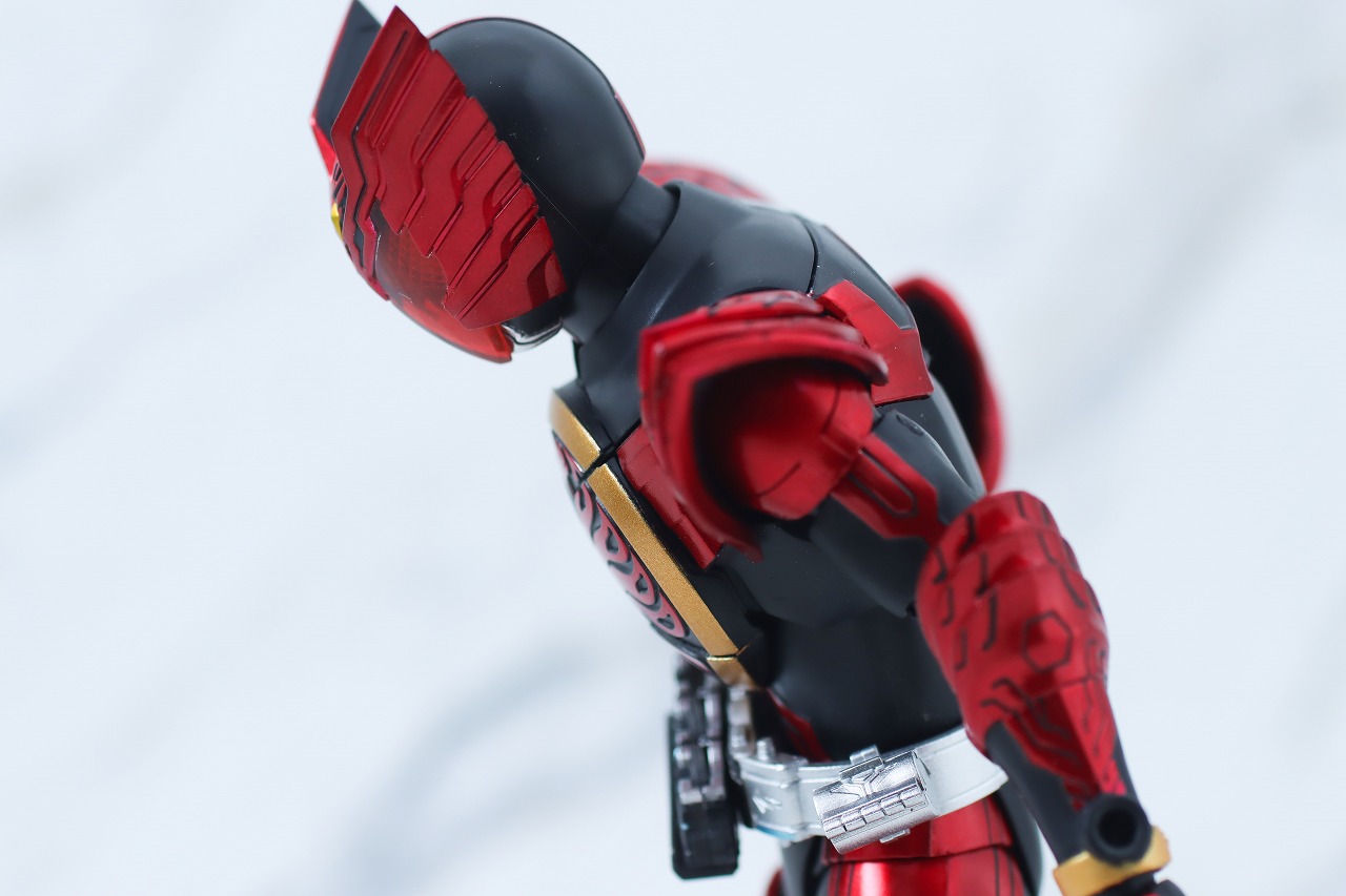 S.H.Figuarts 真骨彫製法　仮面ライダーオーズ タジャドルコンボ 最終回Ver.　レビュー　可動範囲