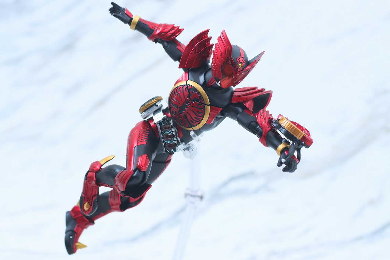 S.H.Figuarts 真骨彫製法　仮面ライダーオーズ タジャドルコンボ 最終回Ver.　レビュー　アクション