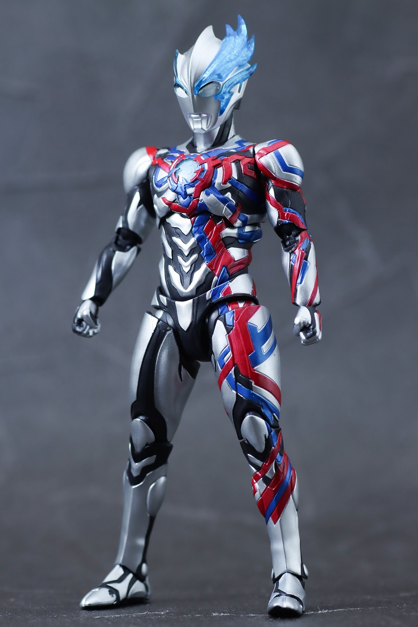 S.H.フィギュアーツ　ウルトラマンブレーザー　レビュー　本体