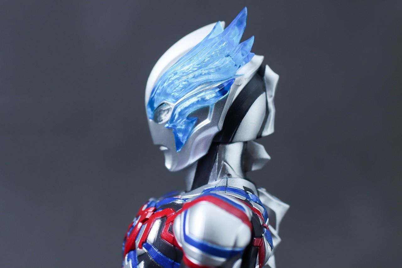 S.H.フィギュアーツ　ウルトラマンブレーザー　レビュー　本体