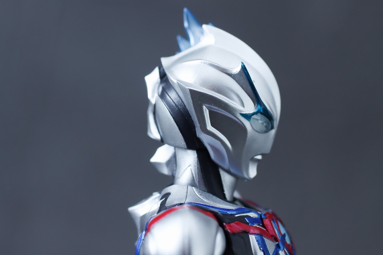 S.H.フィギュアーツ　ウルトラマンブレーザー　レビュー　本体