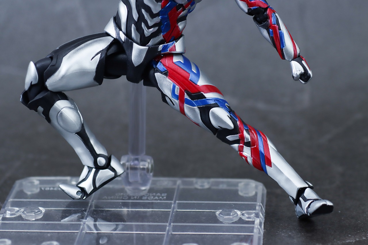 S.H.フィギュアーツ　ウルトラマンブレーザー　レビュー　可動範囲　