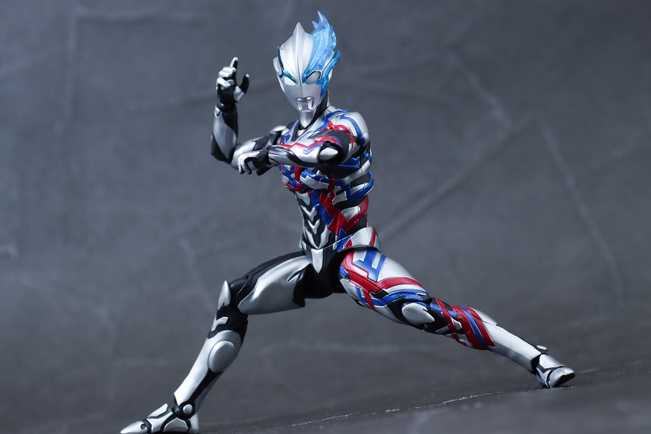 S.H.フィギュアーツ　ウルトラマンブレーザー　レビュー　アクション　