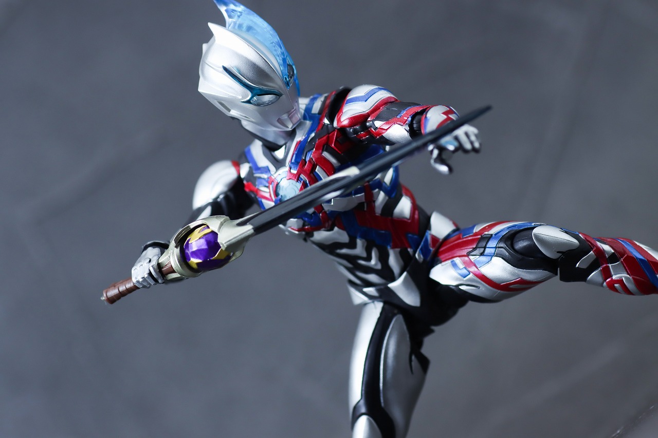 S.H.フィギュアーツ　ウルトラマンブレーザー　レビュー　アクション　