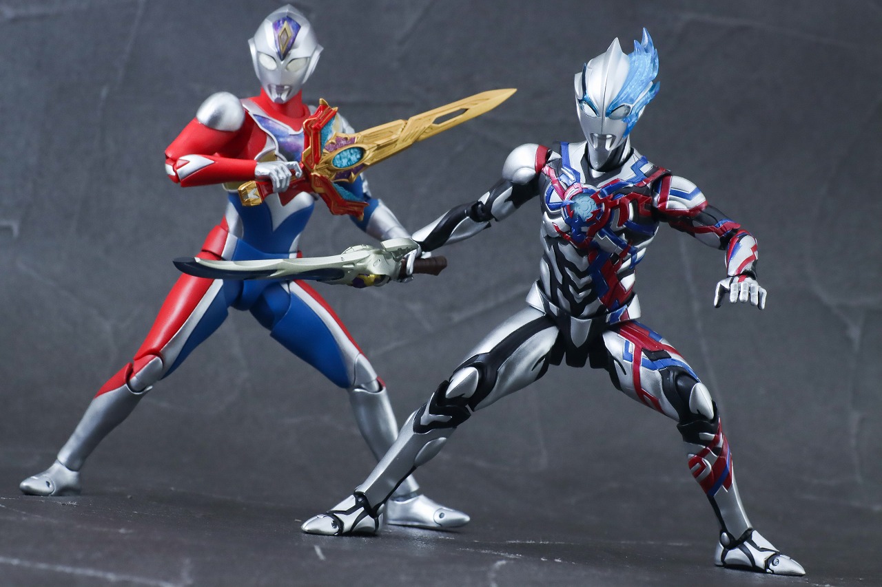 S.H.フィギュアーツ　ウルトラマンブレーザー　レビュー　アクション　ウルトラマンデッカー　フラッシュタイプ