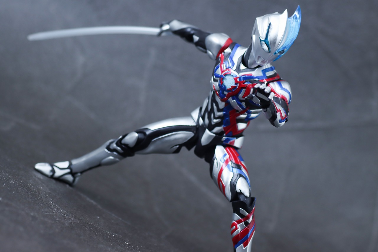 S.H.フィギュアーツ　ウルトラマンブレーザー　レビュー　アクション　