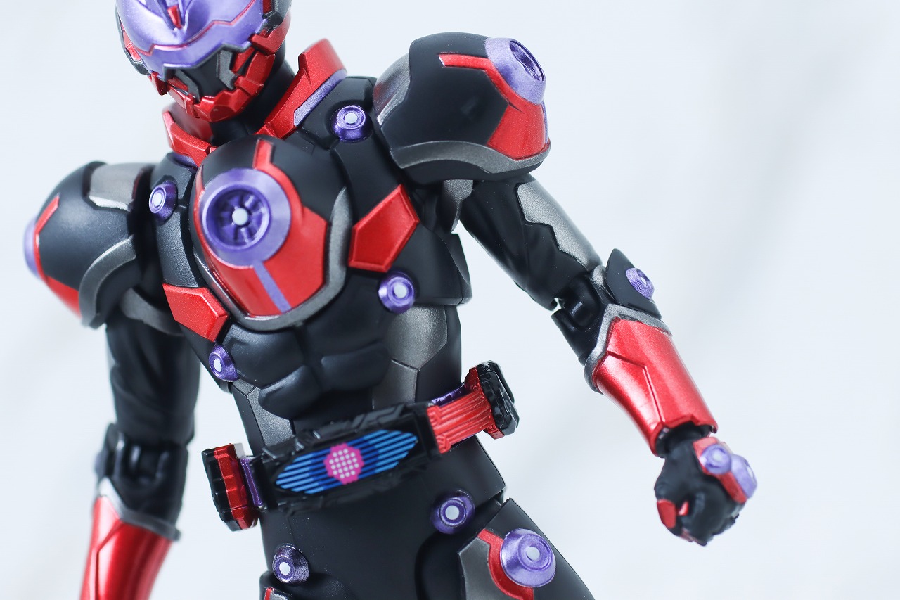 S.H.フィギュアーツ　仮面ライダーグレア　レビュー　本体