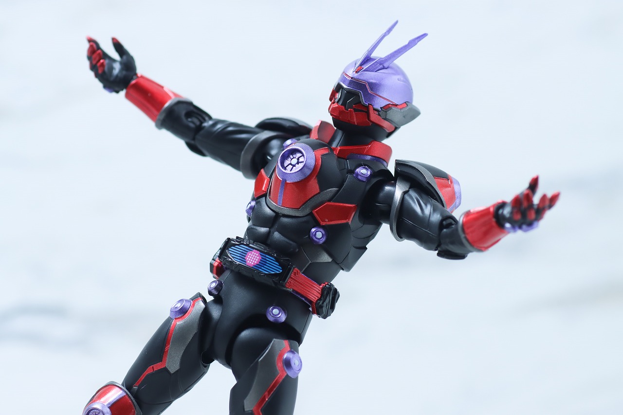 S.H.フィギュアーツ　仮面ライダーグレア　レビュー　アクション