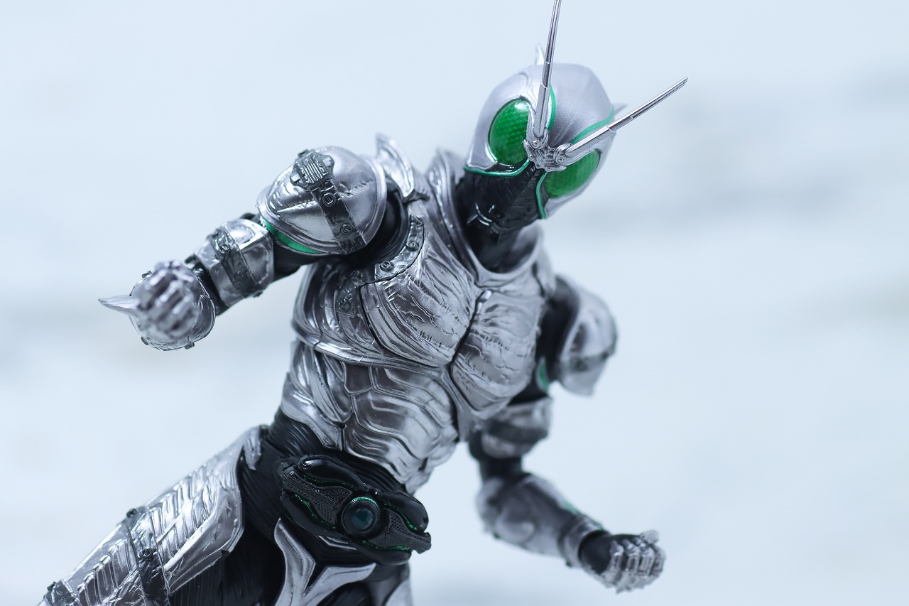 S.H.フィギュアーツ　秋月信彦（仮面ライダーBLACK SUN）　レビュー　アクション