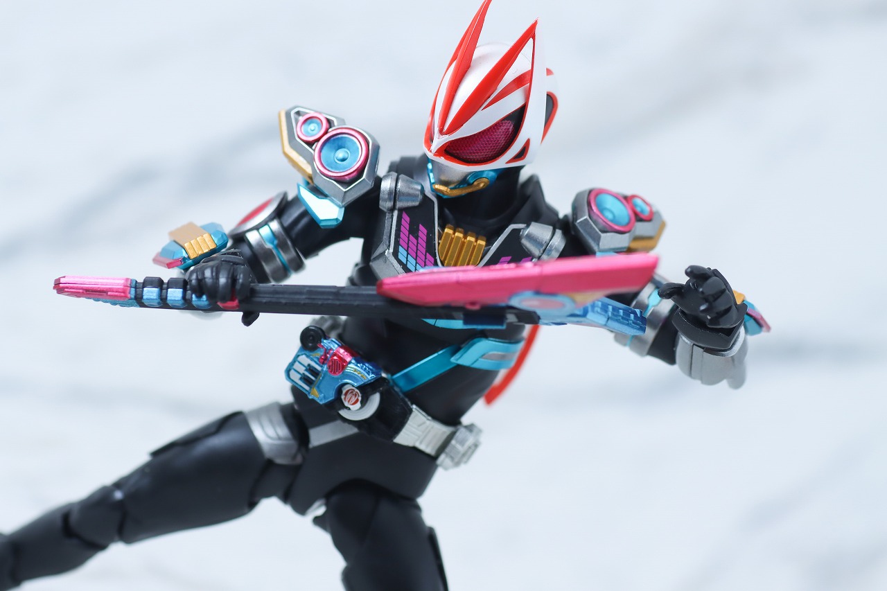 S.H.フィギュアーツ　仮面ライダーギーツ ビートフォーム　レビュー　アクション