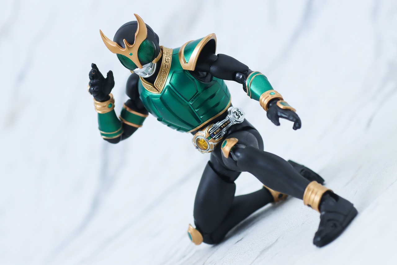 S.H.フィギュアーツ　仮面ライダークウガ ライジングペガサス　真骨彫製法　レビュー　アクション