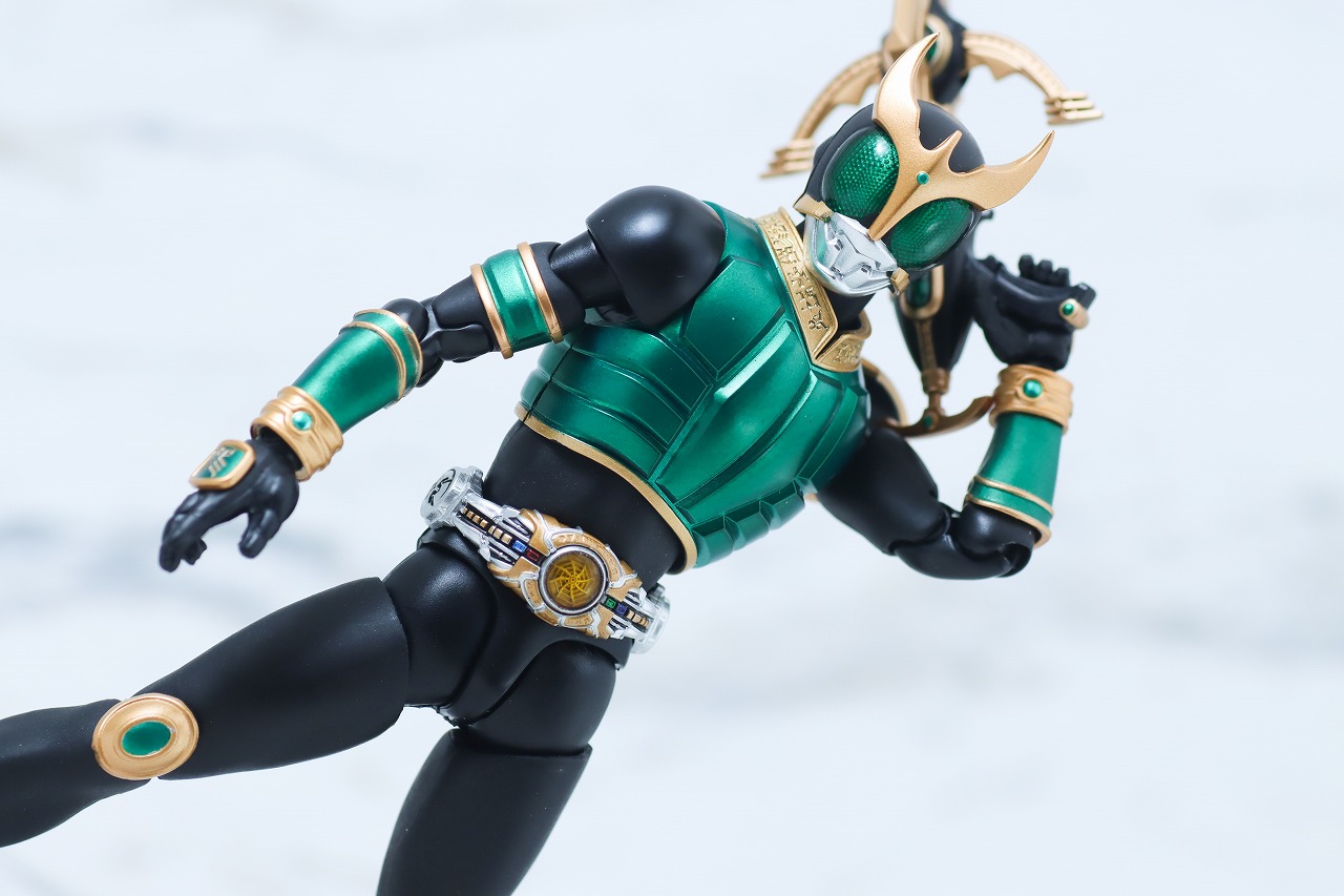 S.H.フィギュアーツ　仮面ライダークウガ ライジングペガサス　真骨彫製法　レビュー　アクション