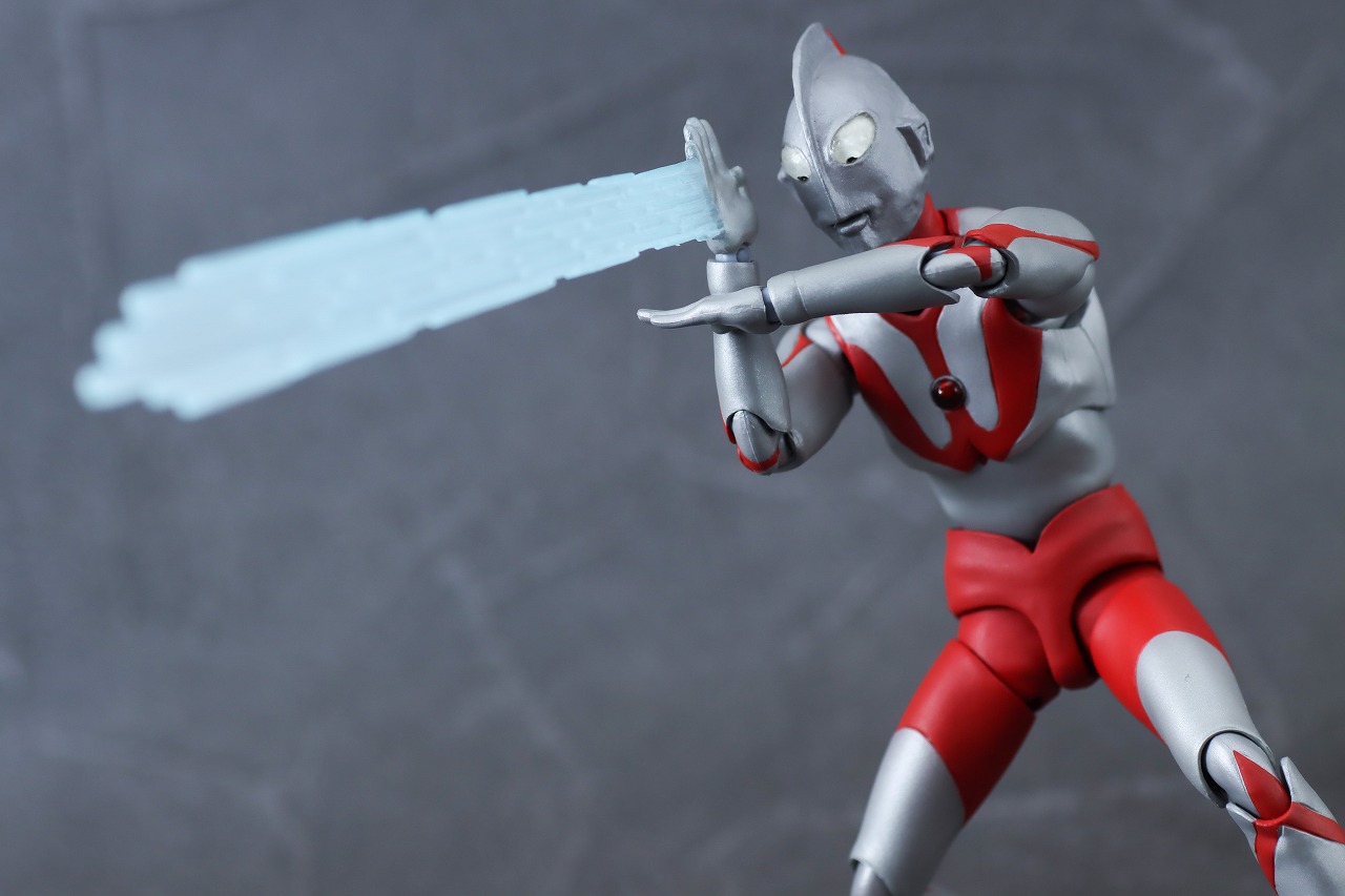 S.H.フィギュアーツ　ウルトラマン　Aタイプ　レビュー　アクション