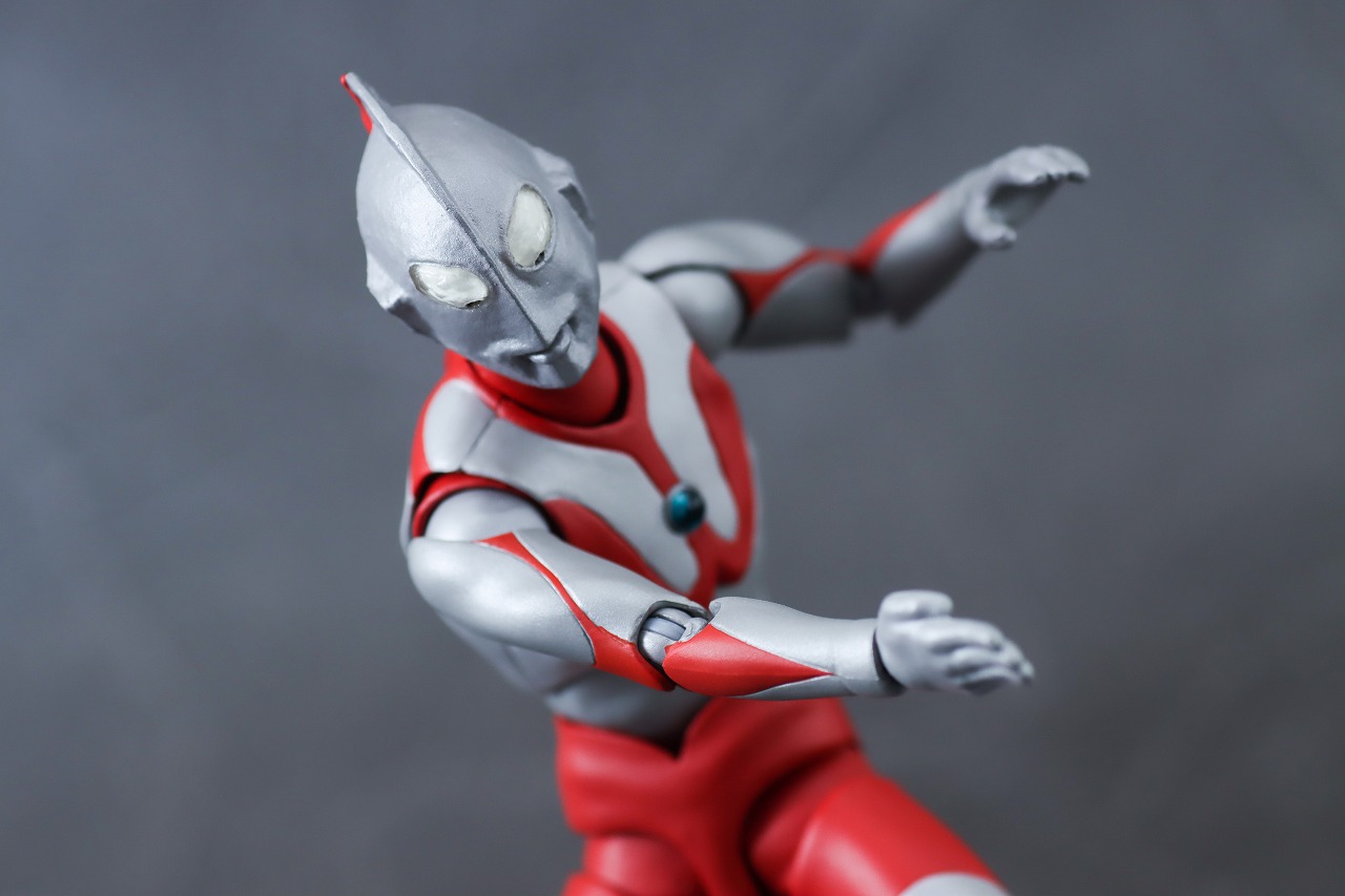 S.H.フィギュアーツ　ウルトラマン　Aタイプ　レビュー　アクション