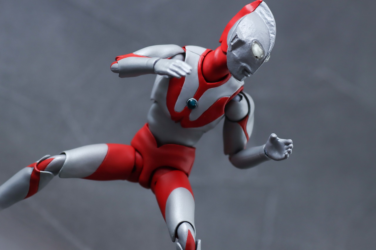 S.H.フィギュアーツ　ウルトラマン　Aタイプ　レビュー　アクション