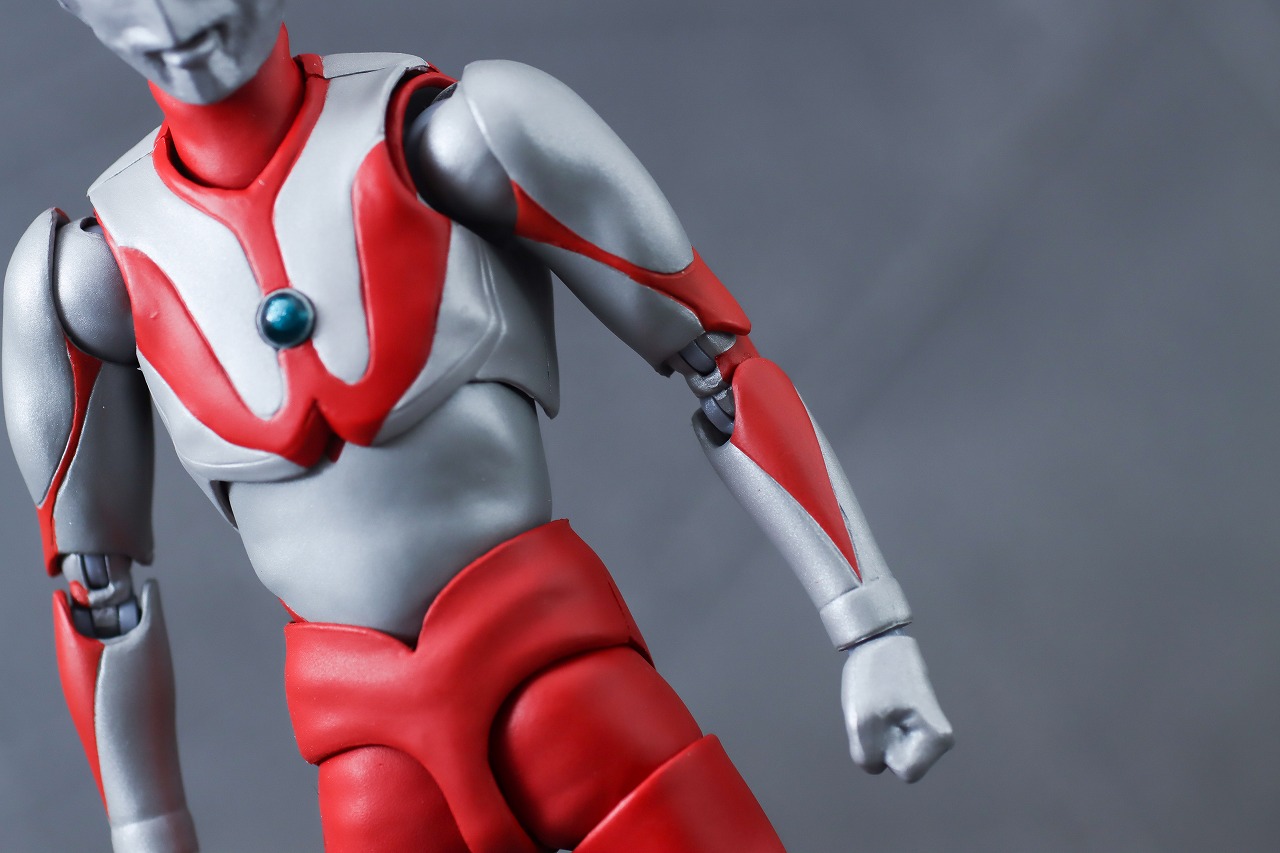 S.H.フィギュアーツ　ウルトラマン　Aタイプ　レビュー　本体