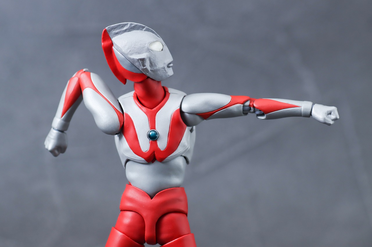 S.H.フィギュアーツ　ウルトラマン　Aタイプ　レビュー　可動範囲