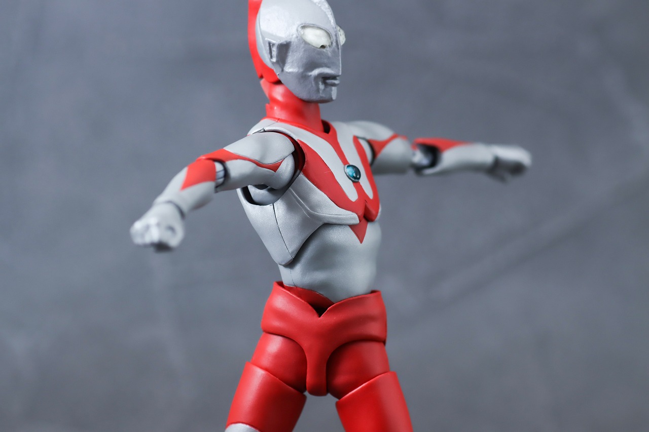 S.H.フィギュアーツ　ウルトラマン　Aタイプ　レビュー　可動範囲