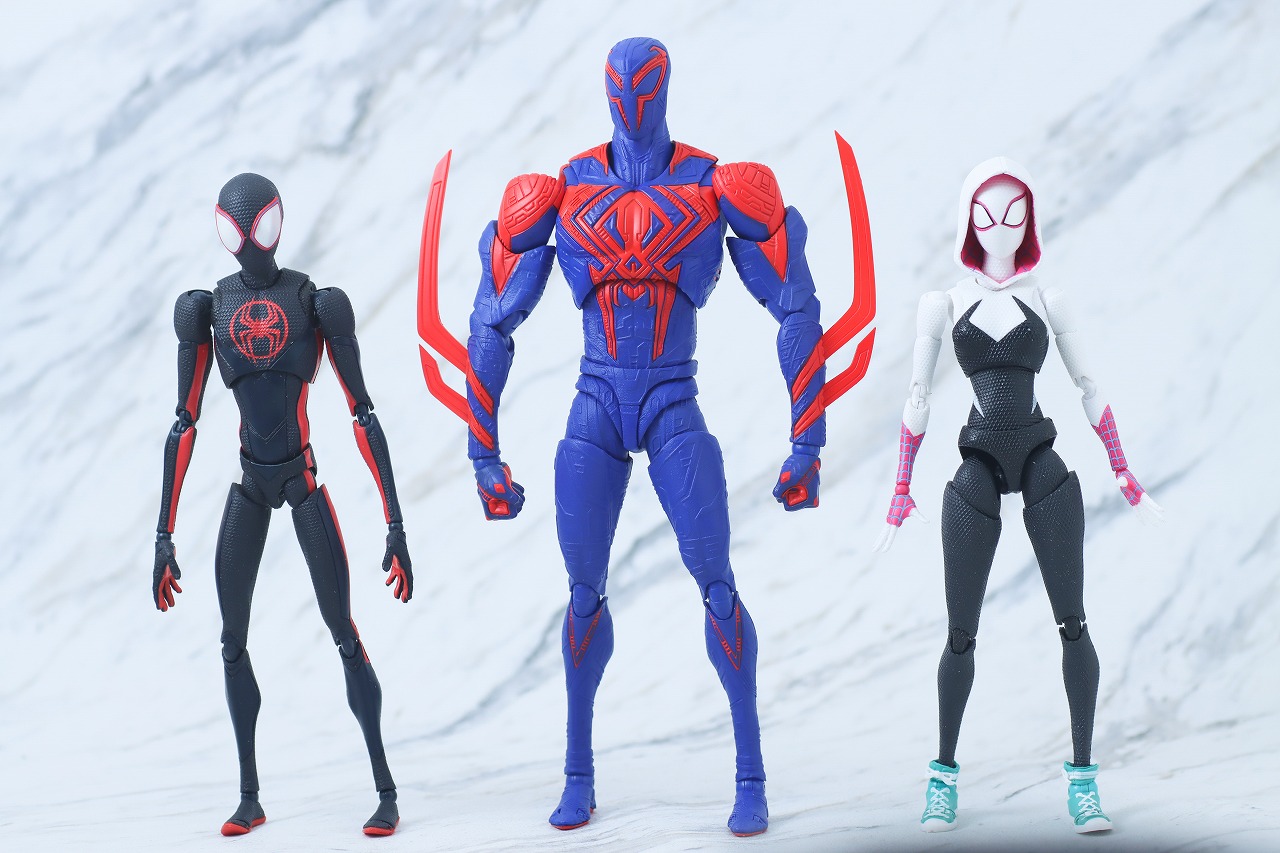 S.H.フィギュアーツ　スパイダーマン2099　アクロス・ザ・スパイダーバース　レビュー　本体　マイルス・モラレス　スパイダーグウェン　比較