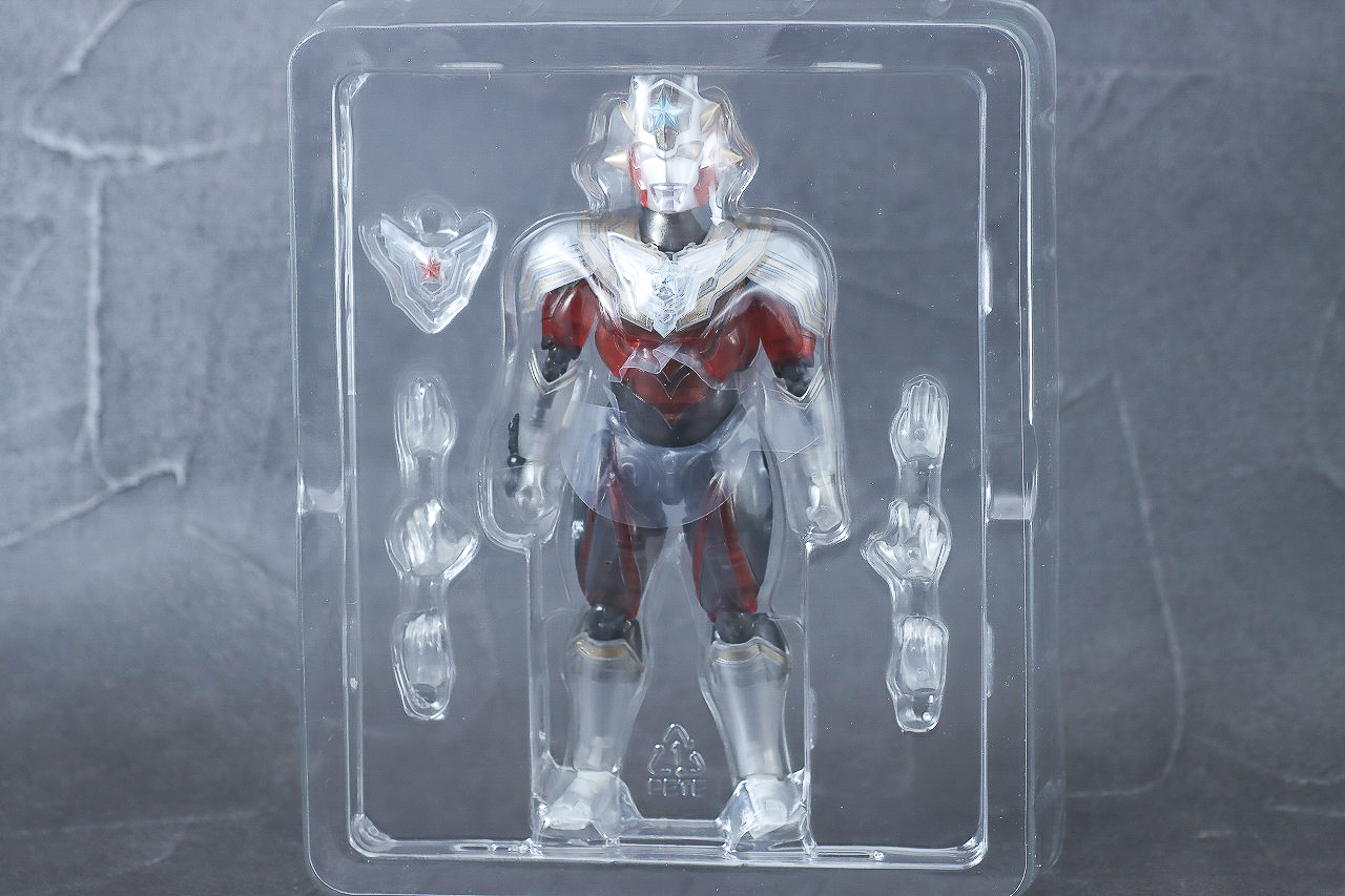 S.H.フィギュアーツ　ウルトラマンタイタス Spceial Clear Color Ver.　レビュー　パッケージ