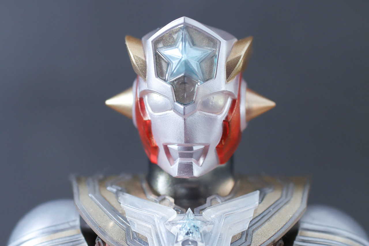 S.H.フィギュアーツ　ウルトラマンタイタス Spceial Clear Color Ver.　レビュー　本体