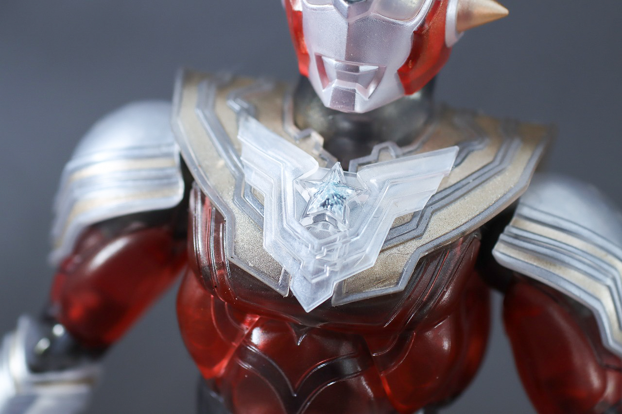 S.H.フィギュアーツ　ウルトラマンタイタス Spceial Clear Color Ver.　レビュー　本体