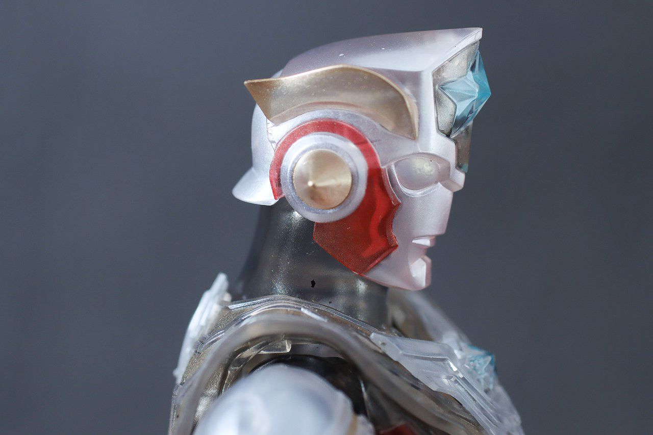 S.H.フィギュアーツ　ウルトラマンタイタス Spceial Clear Color Ver.　レビュー　本体