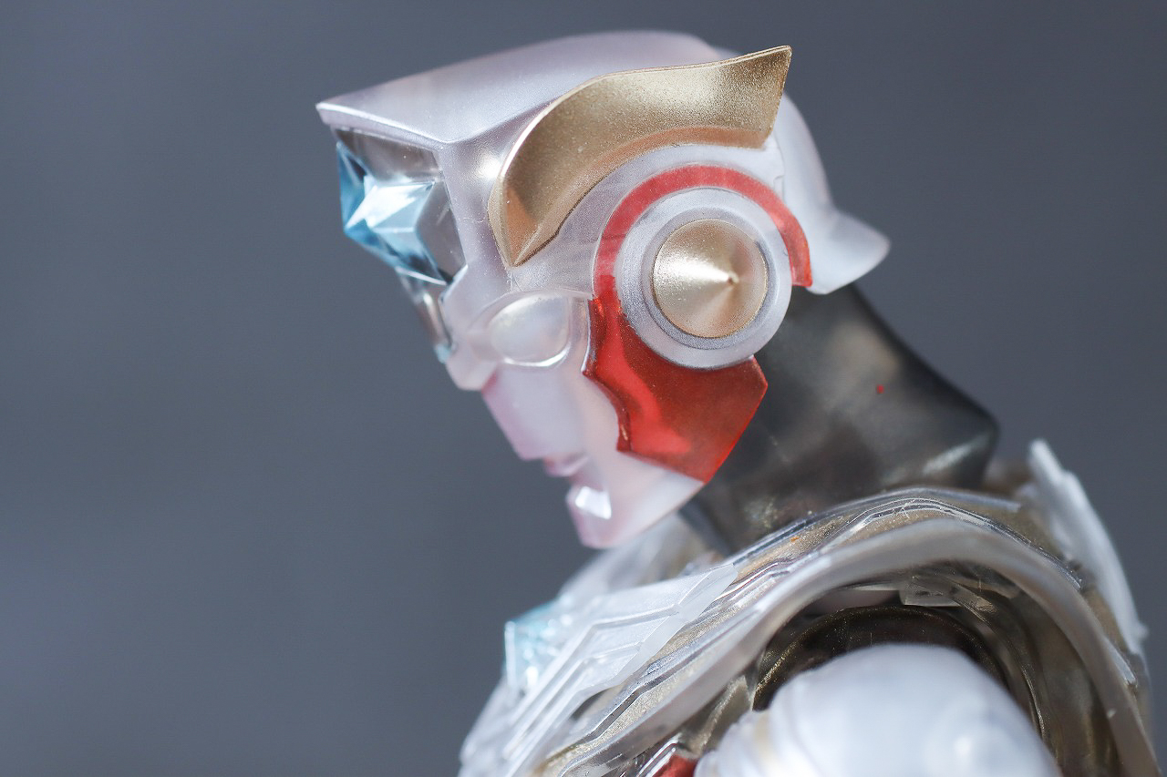 S.H.フィギュアーツ　ウルトラマンタイタス Spceial Clear Color Ver.　レビュー　可動範囲