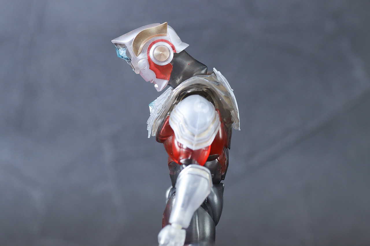 S.H.フィギュアーツ　ウルトラマンタイタス Spceial Clear Color Ver.　レビュー　可動範囲