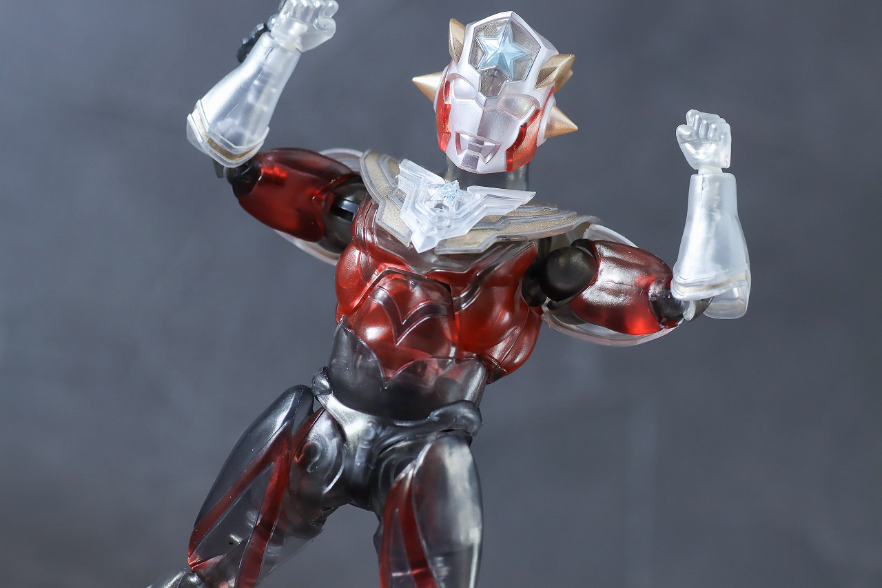 S.H.フィギュアーツ　ウルトラマンタイタス Spceial Clear Color Ver.　レビュー　アクション