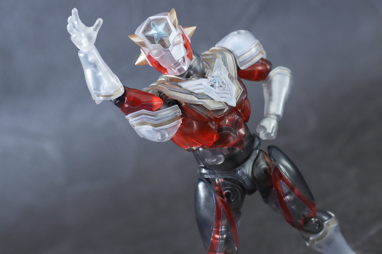 S.H.フィギュアーツ　ウルトラマンタイタス Spceial Clear Color Ver.　レビュー　アクション