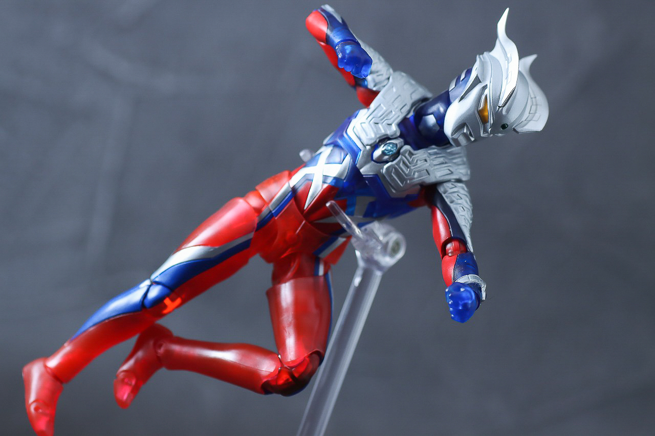 S.H.フィギュアーツ　ウルトラマンゼロ Clear Color Ver.　レビュー　アクション