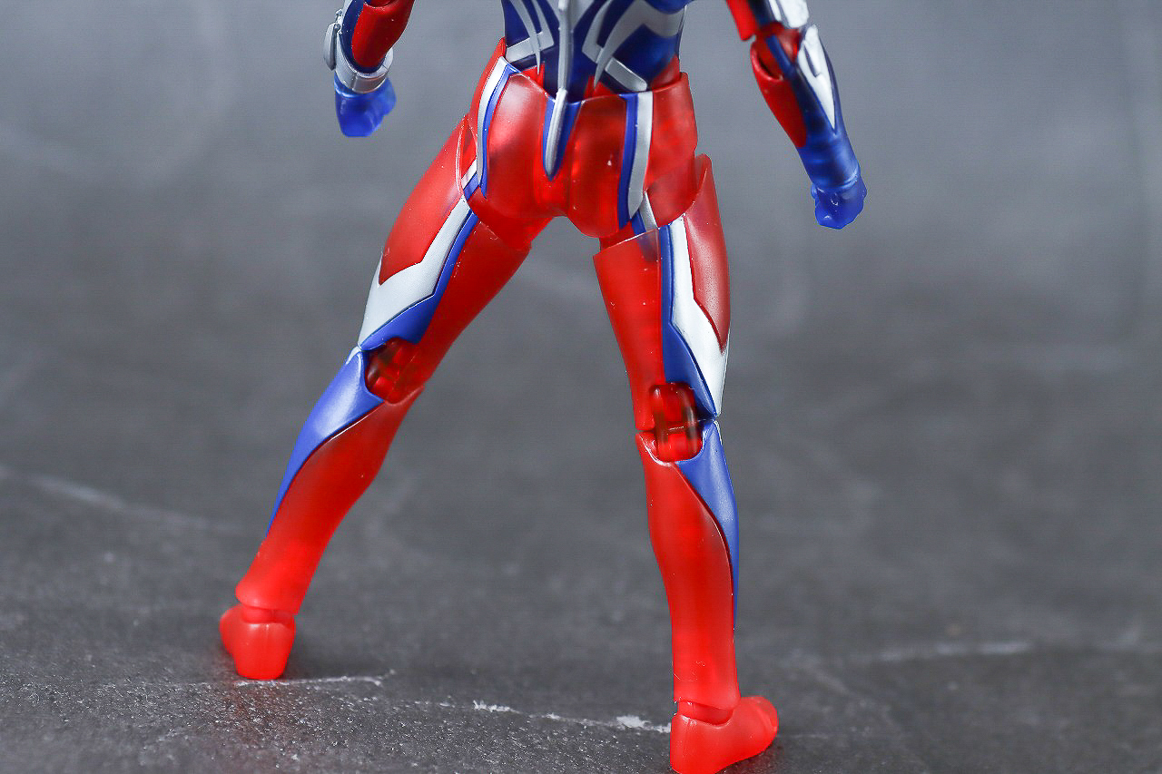 S.H.フィギュアーツ　ウルトラマンゼロ Clear Color Ver.　レビュー　本体