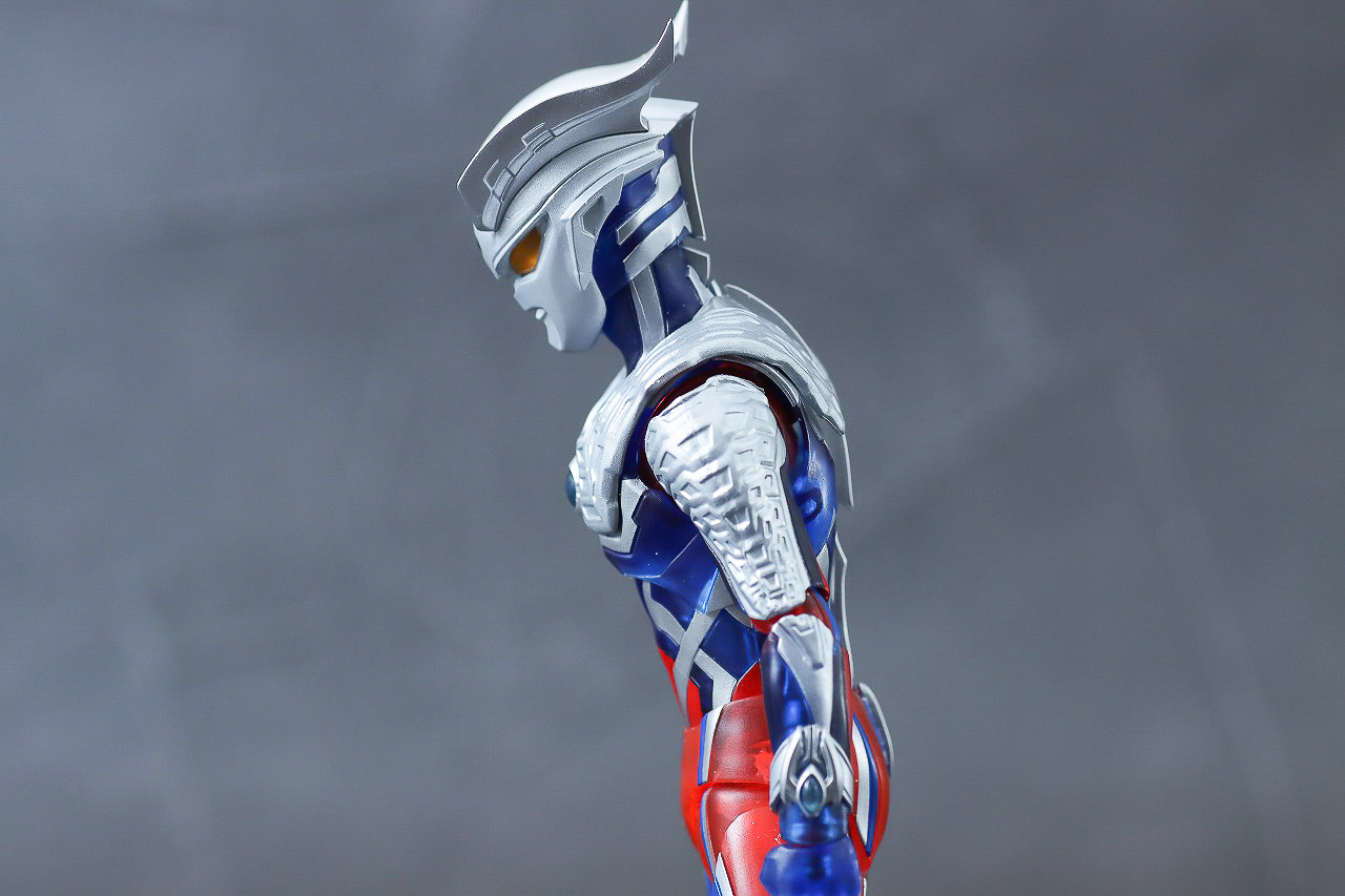 S.H.フィギュアーツ　ウルトラマンゼロ Clear Color Ver.　レビュー　可動範囲