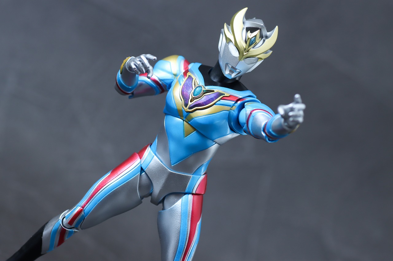 S.H.フィギュアーツ　ウルトラマンデッカー　ダイナミックタイプ　レビュー　アクション