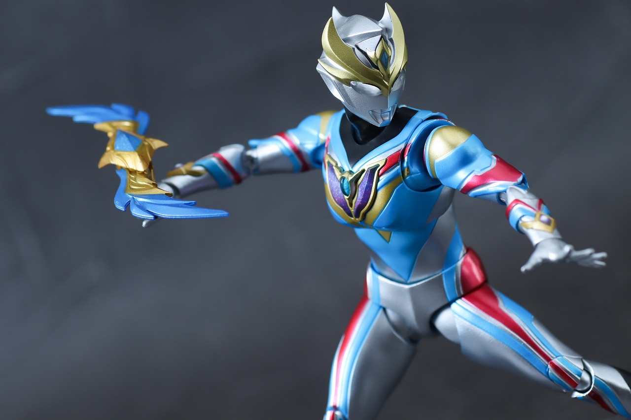 S.H.フィギュアーツ　ウルトラマンデッカー　ダイナミックタイプ　レビュー　アクション