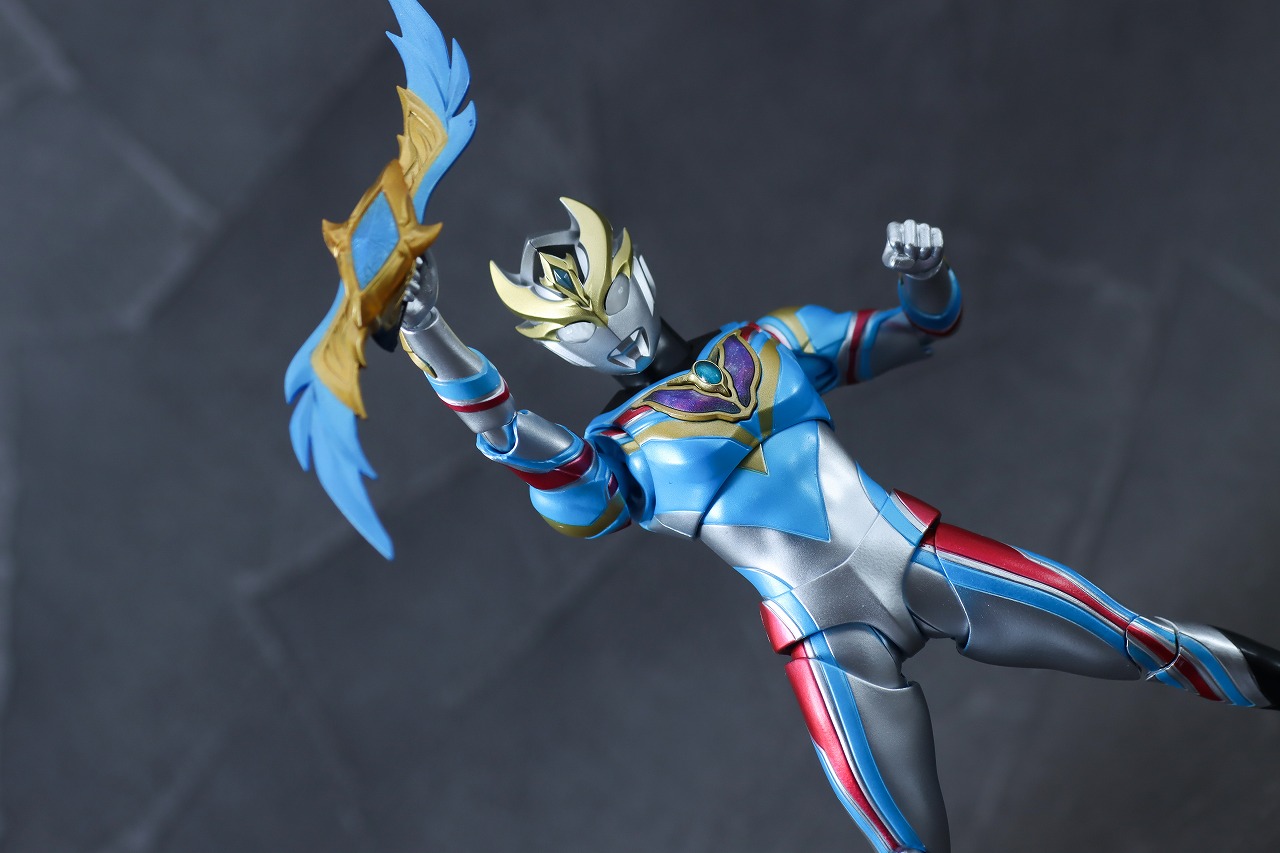 S.H.フィギュアーツ　ウルトラマンデッカー　ダイナミックタイプ　レビュー　アクション