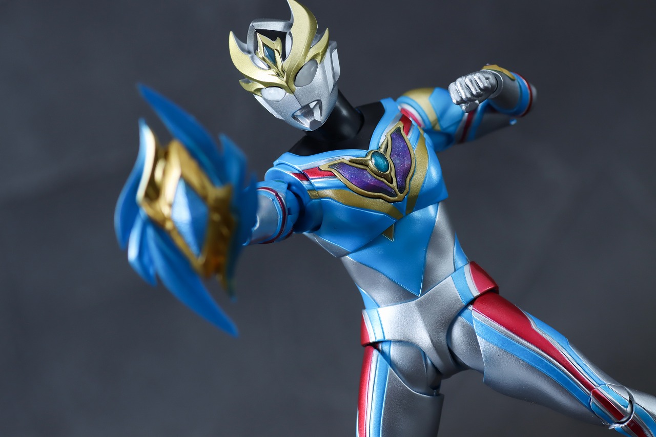 S.H.フィギュアーツ　ウルトラマンデッカー ダイナミックタイプ　レビュー