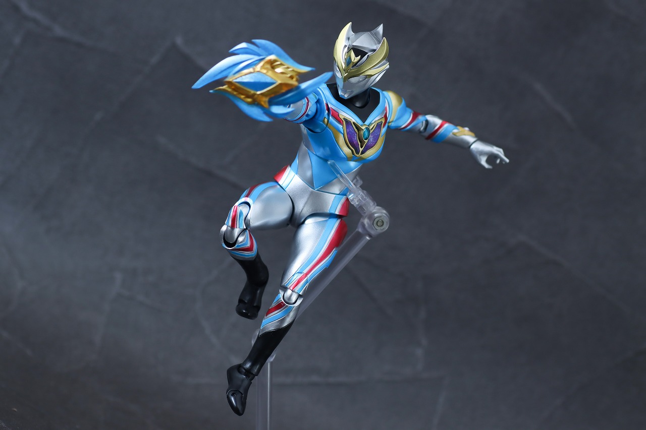 S.H.フィギュアーツ　ウルトラマンデッカー　ダイナミックタイプ　レビュー　アクション